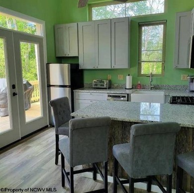 Welcome to your mountain getaway in the heart of West Virginia's - photo 6