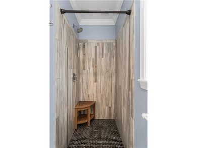 Welcome to 213 Corey Lane, a beautifully updated townhouse - photo 31