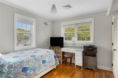 Welcome to 213 Corey Lane, a beautifully updated townhouse - photo 32