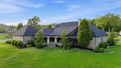 Welcome to this exceptional custom-built estate nestled on 1.92 - photo 5
