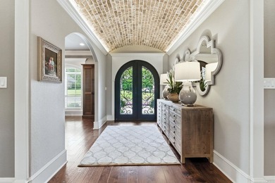 Welcome to this exceptional custom-built estate nestled on 1.92 - photo 6