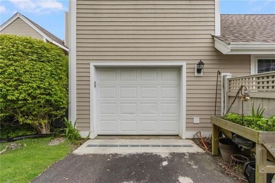 Welcome to 213 Corey Lane, a beautifully updated townhouse - photo 39