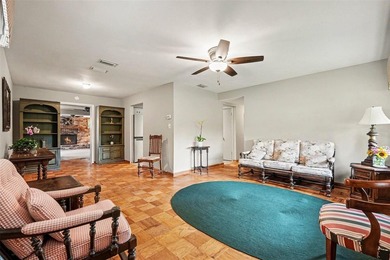 Welcome to this adorable 3 Bedroom single-family home in the - photo 3