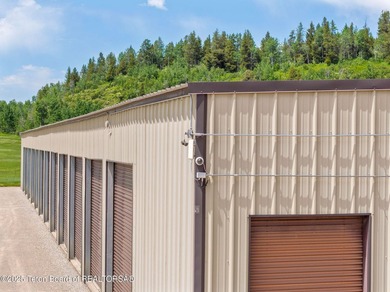 Fully leased self storage & mixed use commercial property in the - photo 13