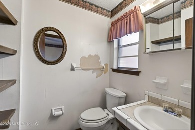 PRICED THOUSANDS BELOW APRRAISED VALUE... Located less than a - photo 19