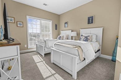 Welcome to this beautifully maintained 3-bedroom, 2-bath condo - photo 25