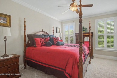 Welcome home to your own private estate! Tucked away at the end - photo 28