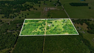 20 ac mol with no value mobile and old house - SELLER WILL - photo 2