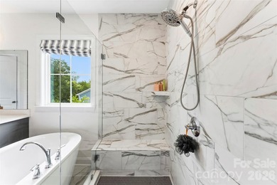 Welcome to 233 Lanyard Lane in the highly desirable McLean South - photo 32