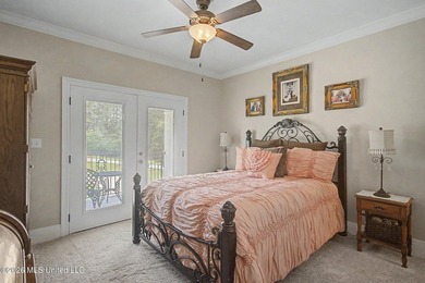 Welcome home to your own private estate! Tucked away at the end - photo 33
