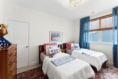 Welcome to 233 Lanyard Lane in the highly desirable McLean South - photo 34
