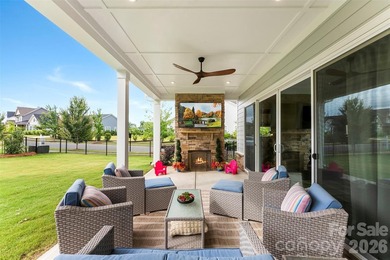 Welcome to 233 Lanyard Lane in the highly desirable McLean South - photo 39