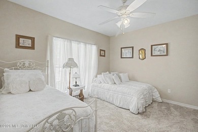 Welcome home to your own private estate! Tucked away at the end - photo 47