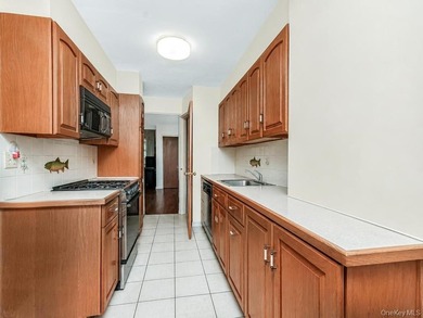 Amazing priced single-family home located in the heart of the - photo 6