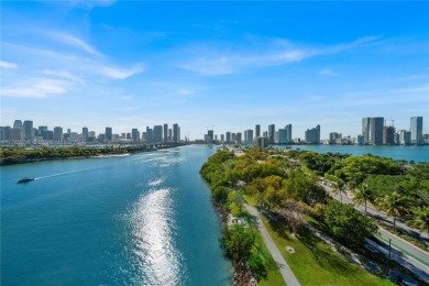 MODERN INDUSTRIAL DESIGN DUPLEX WITH BREATHTAKING MIAMI SUNSET