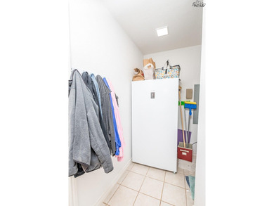 Pool, cul-de-sac & steps to Lake Wichita trails! Spacious - photo 14