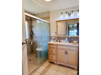 Million-Dollar-River Views at half the price! Experience the - photo 19