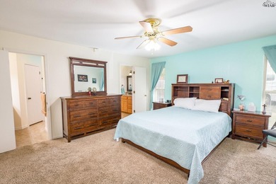 Pool, cul-de-sac & steps to Lake Wichita trails! Spacious - photo 19