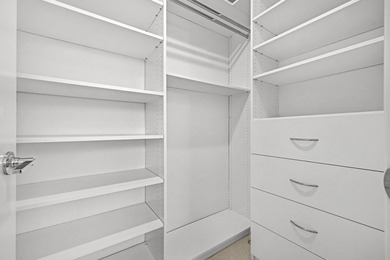 Welcome to 2023 Mahuron Circle, a beautifully maintained - photo 21