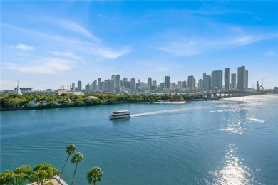 MODERN INDUSTRIAL DESIGN DUPLEX WITH BREATHTAKING MIAMI SUNSET