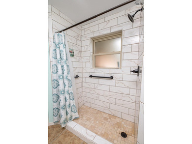 Pool, cul-de-sac & steps to Lake Wichita trails! Spacious - photo 24
