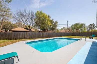 Pool, cul-de-sac & steps to Lake Wichita trails! Spacious - photo 35
