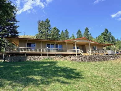 Million-Dollar-River Views at half the price! Experience the - photo 39