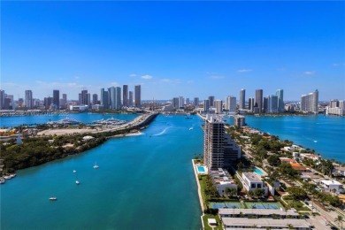 MODERN INDUSTRIAL DESIGN DUPLEX WITH BREATHTAKING MIAMI SUNSET