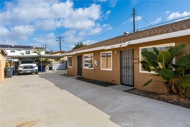 Excellent opportunity to acquire a well-maintained, fully leased - photo 1