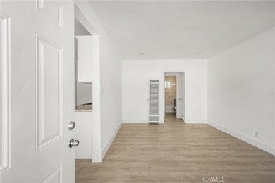 Excellent opportunity to acquire a well-maintained, fully leased - photo 3