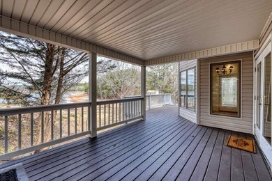 Welcome to lakeside living in the highly sought-after Notla - photo 2