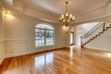 Welcome to lakeside living in the highly sought-after Notla - photo 9