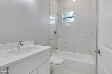 Beautiful new Construction in Fort Myers. 3-bedroom, 2-bathroom - photo 22