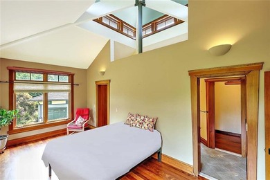 This custom-built Contemporary home designed by the world-famous - photo 30