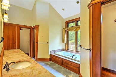 This custom-built Contemporary home designed by the world-famous - photo 31