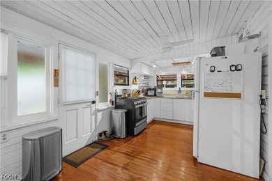 A Dream Historic property... 7.5 Acres in Bokeelia Built in 1949 - photo 4