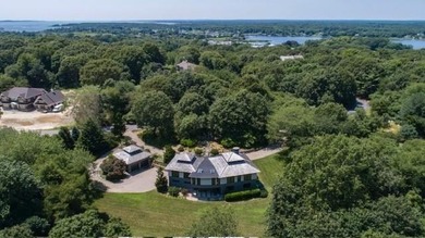 This custom-built Contemporary home designed by the world-famous - photo 40