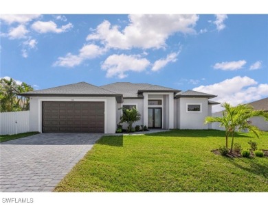 Cape Coral Lakes Area Home For Sale in Cape Coral Florida