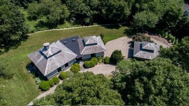 This custom-built Contemporary home designed by the world-famous - photo 41