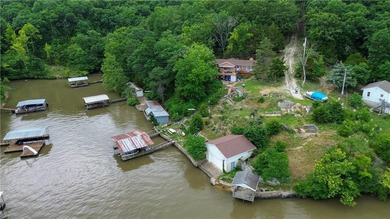 LAKE LIFE DOESN'T GET BETTER THAN THIS! Rare opportunity to own - photo 1