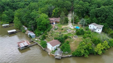 LAKE LIFE DOESN'T GET BETTER THAN THIS! Rare opportunity to own - photo 7