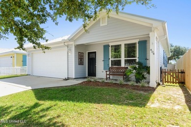 Welcome to this beautifully maintained 3-bedroom, 2-bath home - photo 1