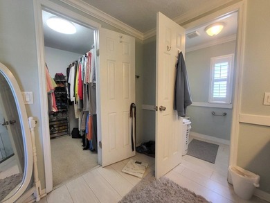 COASTAL ELEGANCE IN A PRIME LOCATION IN THE PARK! A beautiful - photo 26