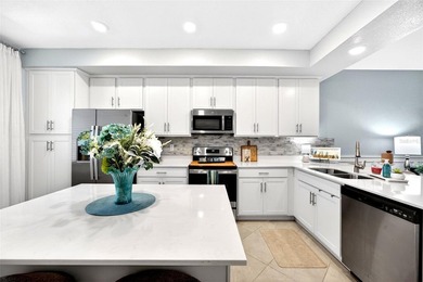 SHOWS LIKE A MODEL! ENJOY GOLF & RESORT STYLE LIVING IN THIS - photo 7
