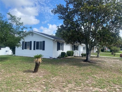 Cute 2 bedroom home in Oak Run is super neat and clean, and it's - photo 6