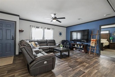 Looking for room to spread out, entertain, and enjoy country - photo 10