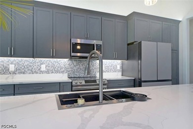 Welcome to this exceptional custom-built new construction home - photo 7