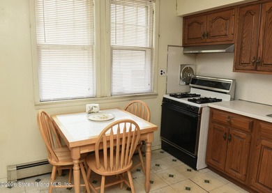 Fully detached home in the heart of sought-after Westerleigh - photo 12