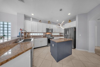 New Price! WPB resort-style lakefront living in this spacious - photo 16