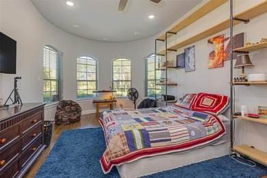 Experience the perfect blend of luxury, privacy & convenience in - photo 19